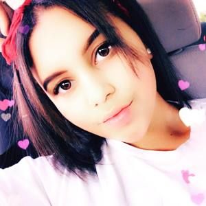 Meet your Posher, Kayla